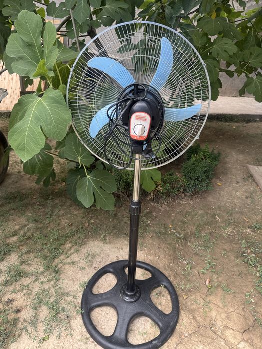 Ventilyator sotiladi