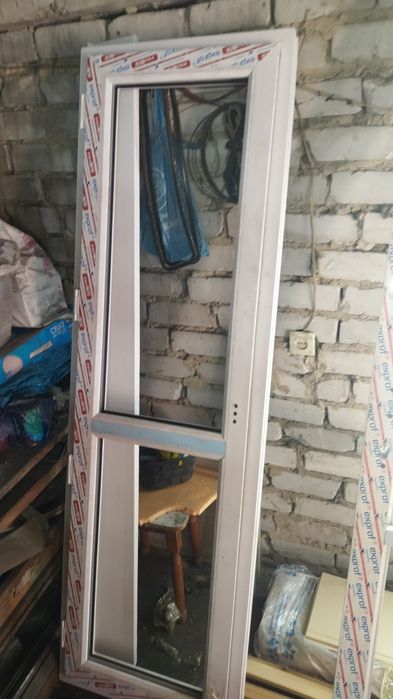 Окна,двери б/у пластиковые