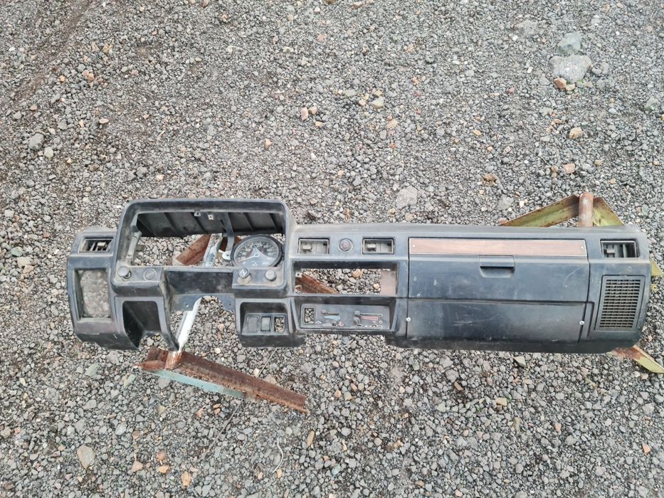 Панель приборов и торпеда на ГАЗ-31029