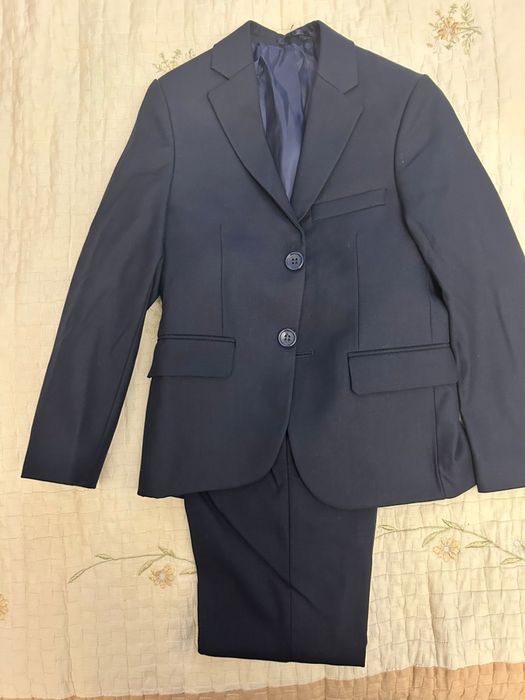 Костюм, брюки, рубашки, жилетка , водолазка 7 лет