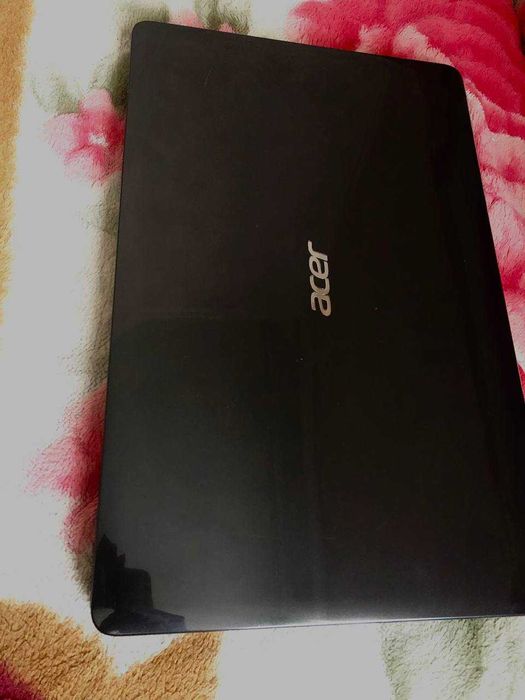 Продается Ноутбук Acer i3