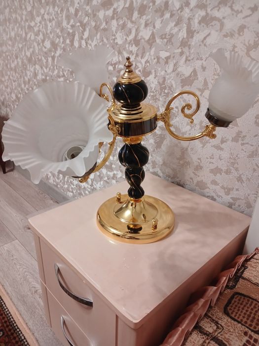 Продается люстра из 3 плафонов