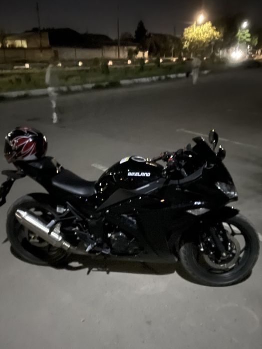 Продается мотоцикл Kawasaki