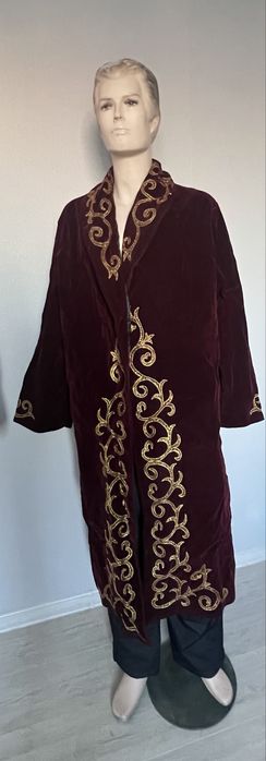 Чапан национальный костью