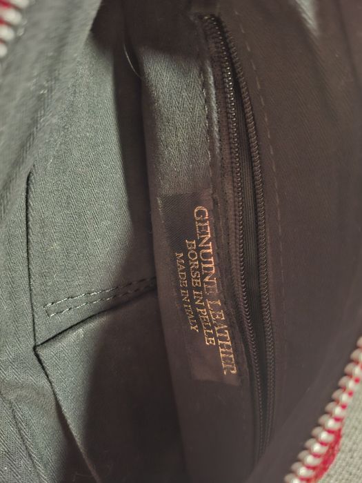 Geantă piele naturală made in Italy culoare roșie ,model șarpe