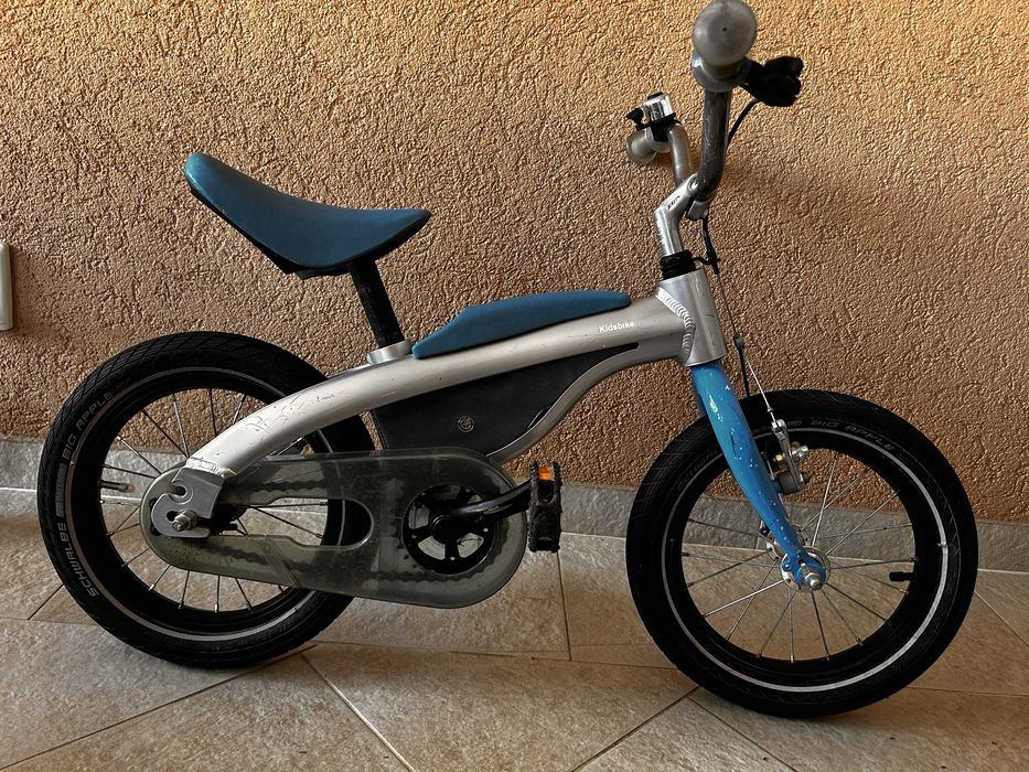 Bicicleta aluminiu BMW 16 inchi pentru copiii