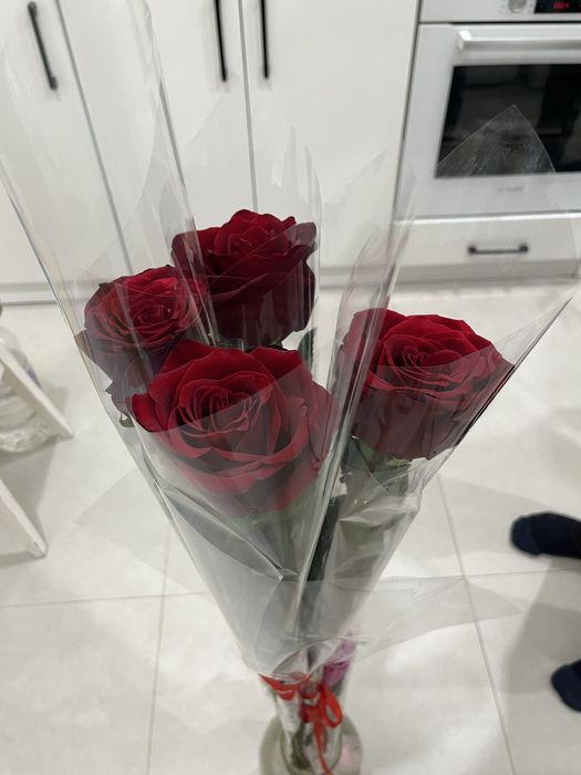 Метровый роза 4 шт