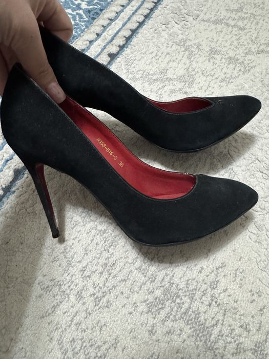 Продам туфли замшевые