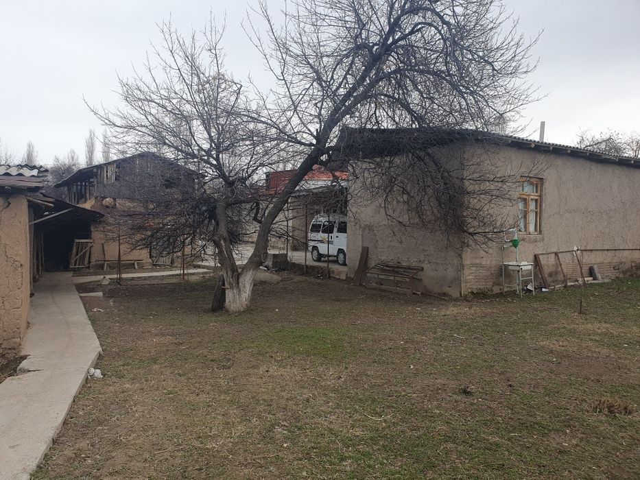 Ховли уй 5 хонали 2 времянка манзара жойда