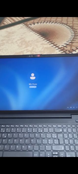 Lenova novutbuk  sotiladi