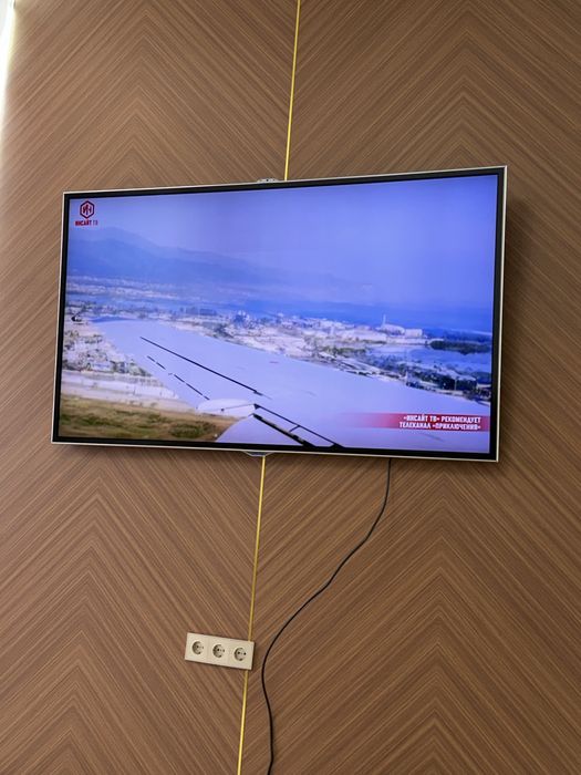 Продам телевизор Samsung 163 см