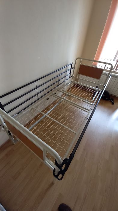 Медицинско легло