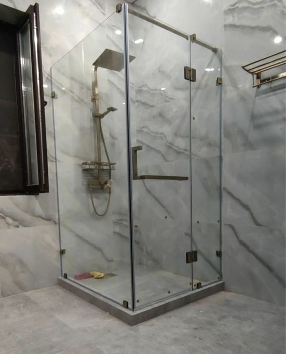 Стеклянный душевые кабинки и перегородоки