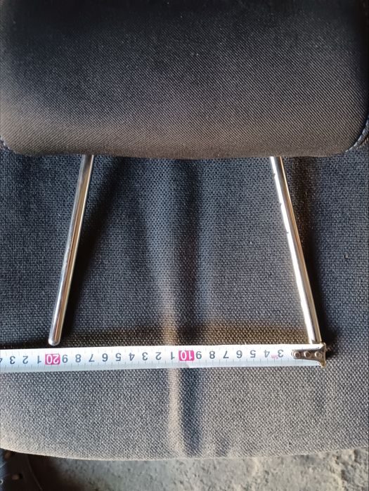 Продам подголовники 2 шт