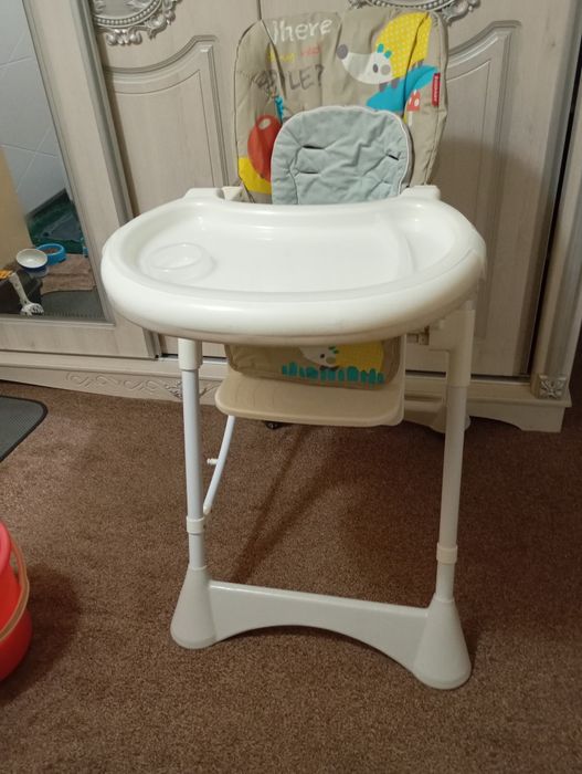 Стульчик для кормления ребенка