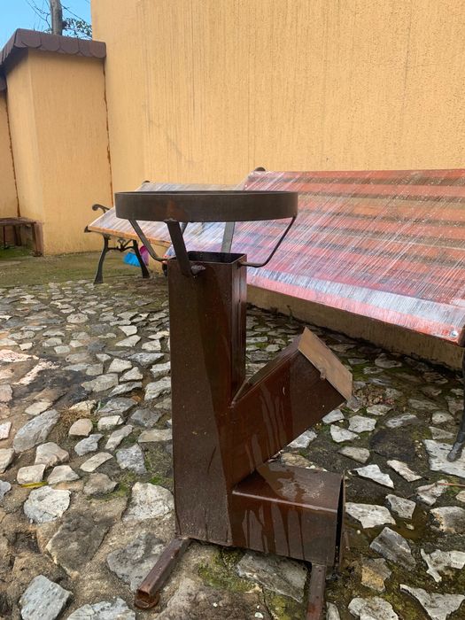 Vand gratar mare ptr ceaun , pe lemne 300 lei