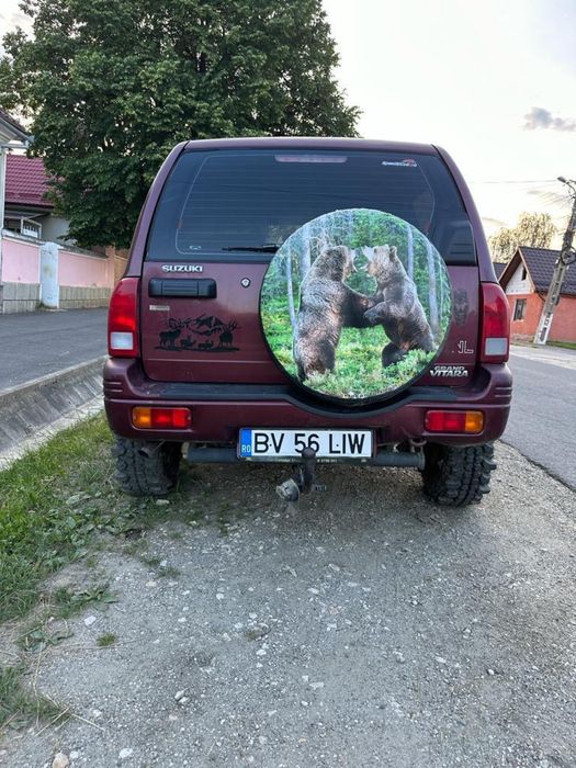 Vând Suzuki Grand Vitara 2.0 benzină