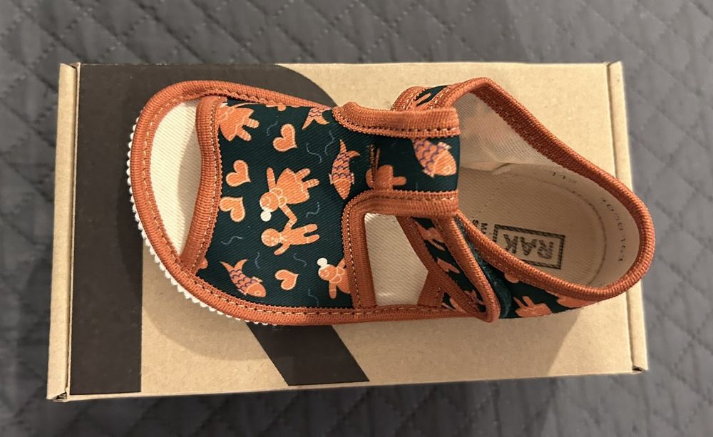 Нови детски пантофи     RAK