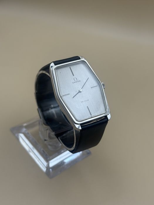 Ceas vechi Omega mecanic