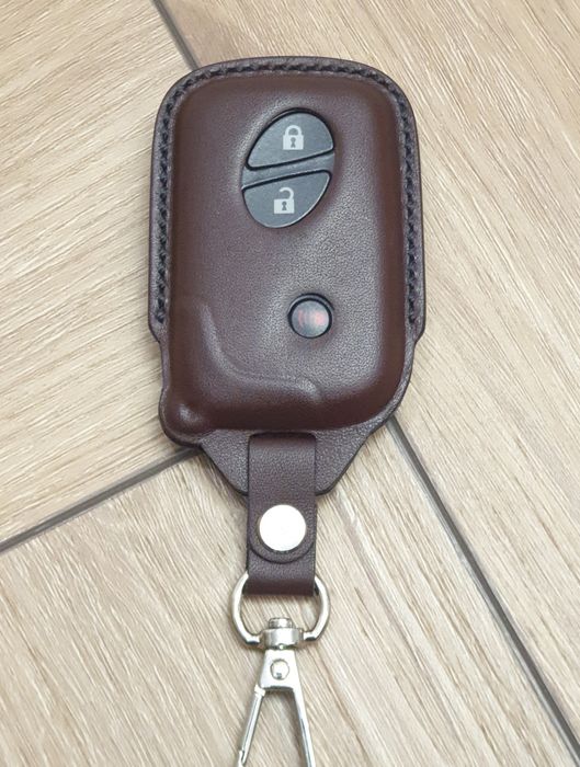 Чехол для ключа Lexus.
