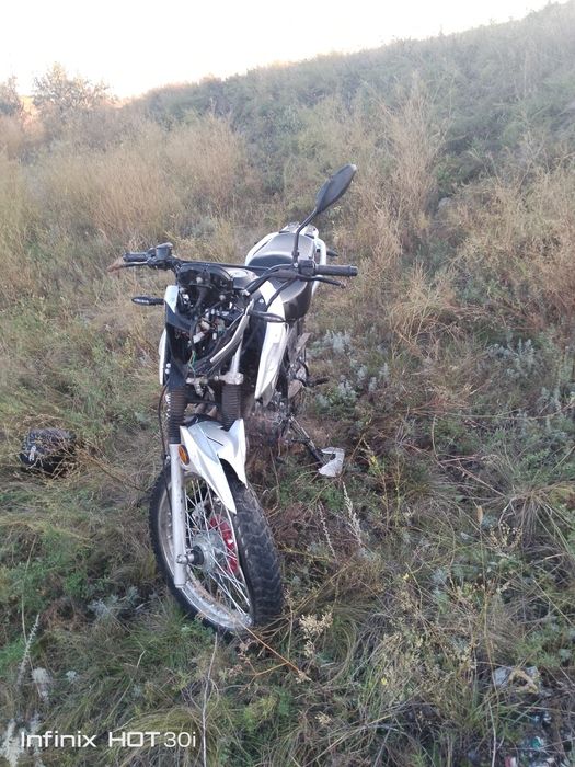 Продам эндуро Б9