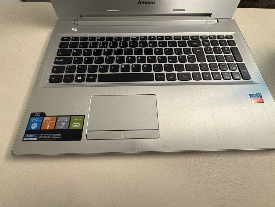 Laptop Lenovo Z50-75