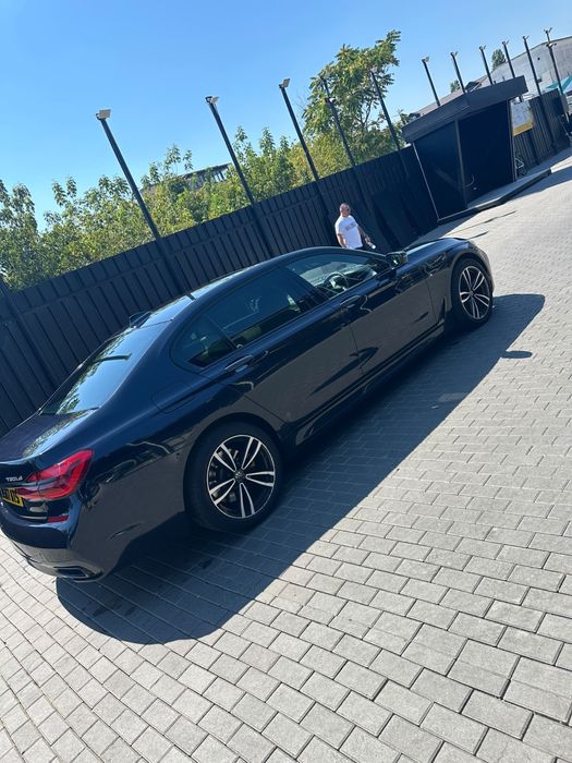 Bmw 730ld 2016 332379 km reali UK mot valabil iunie 2027 log book intreg stare tehnica foarte buns cauciucuri noi revizie efectuata  11000 euro