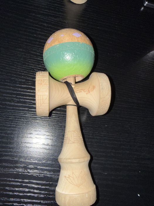 Kendama Lotus ET pro model