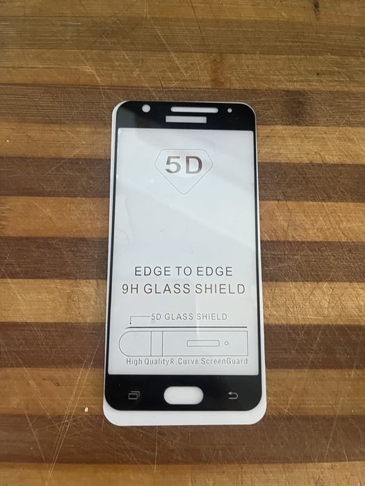 Продается два стекла защитных