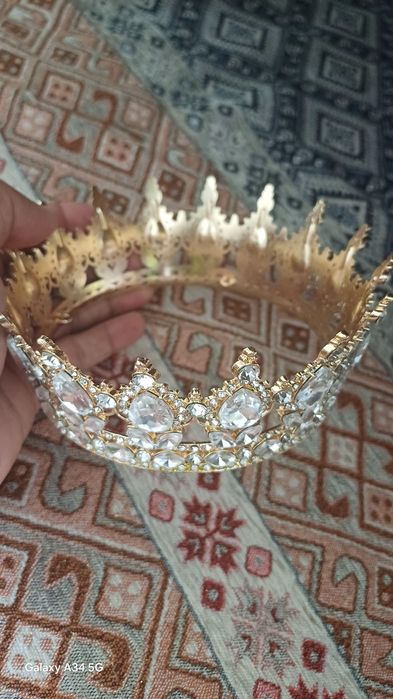 Продаётся короны для поздравление