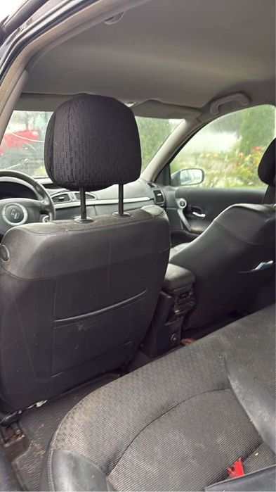 Vând Renault Laguna