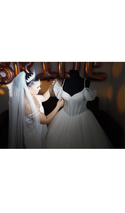 Rochie de mireasa o vand urgent!!