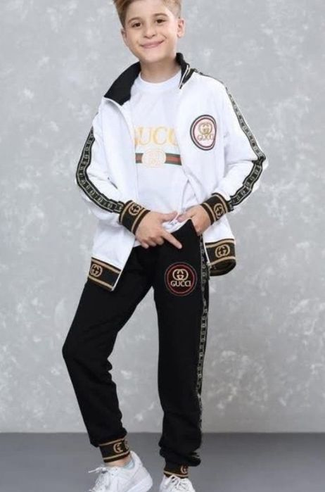 Treninguri 3 piese copii/model nou,logo brodat,pantaloni+jacheta+bluza