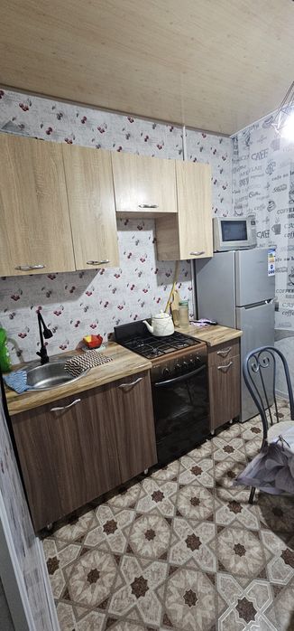 Продам квартиру 2 х комнатную г Кандыагаш  Микрорайоне Молодежном