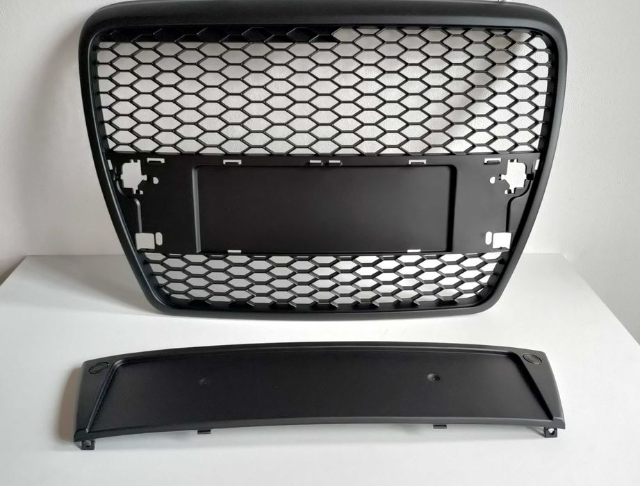 Решетка без емблема АУДИ А6 Ц6 от 04 - 08 МАТ Черна Тунинг Audi A6 C6