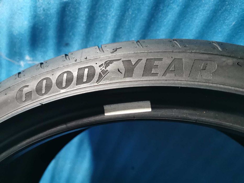 255/35 R19 - vredestein m+s o bucata 245/35 ZR20 goodyear o bucata