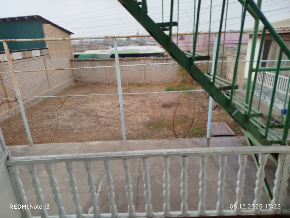 Киброй город 7.4 сотох $ 12000