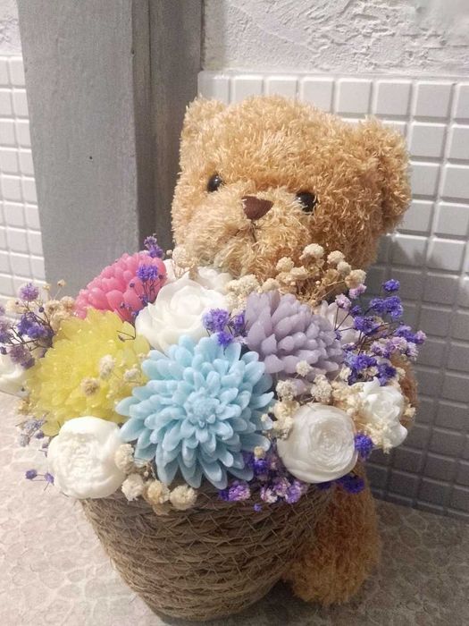 Букет в корзине из воска