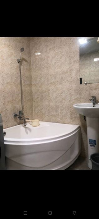 Motrid роликлиника  yonida 2 хонали ижарага
16 qavatli dom 
13 etaj 
2