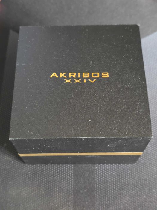 Часовник Akribos XXIV