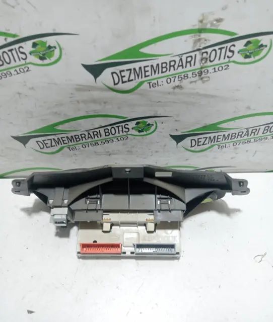 Display bord Renault Scenic 2000 1.6 16v MT (107 hp)