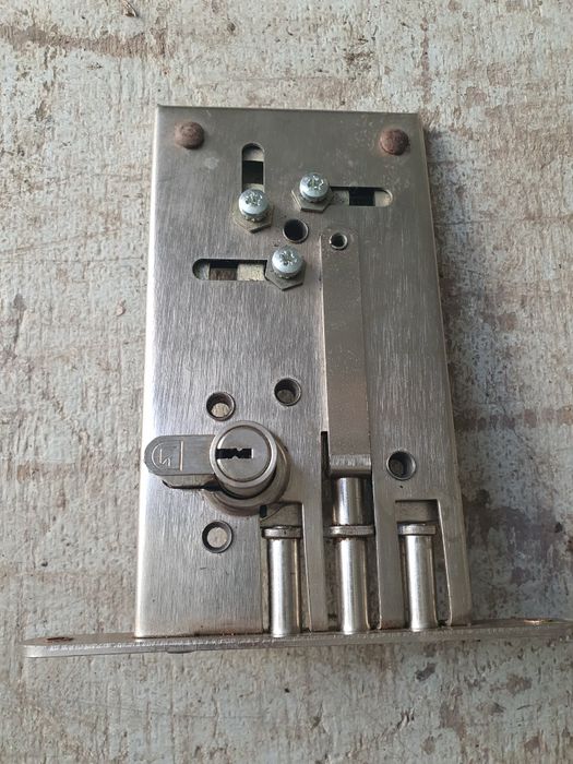 Секретна брава Locksus