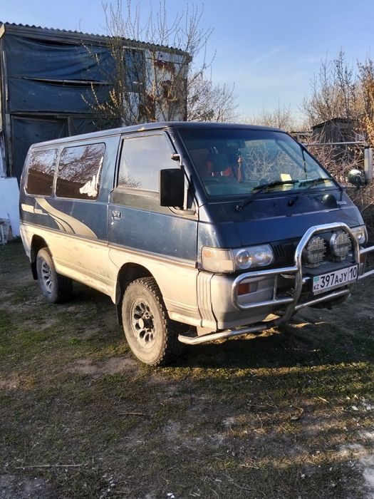 Митсубиси делика