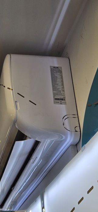 Aux климатик 24ка до 45 кв.