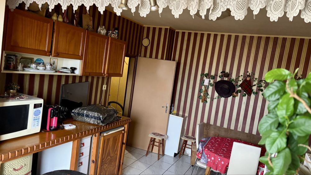 Продава се Двустаен апартамент в София, Люлин 9 - 65 кв.м за 2300 €/кв.м - Снимка #2