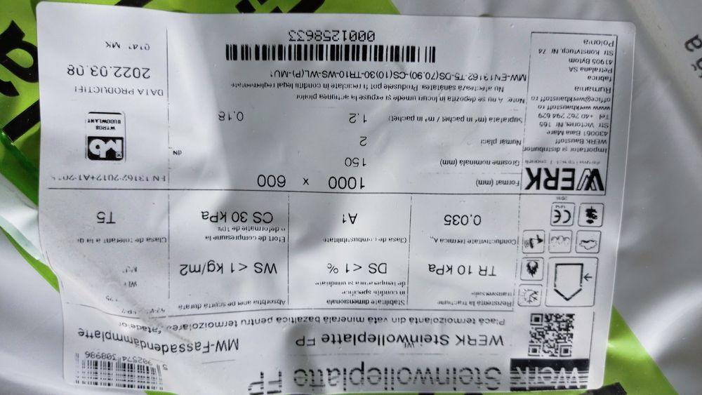 Vând vată bazaltica Werk de la Sto de 15cm pentru fațada de 10 Kpa.
