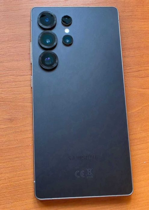 Samsung S25 Ultra - 256GB, stare buna, garantie valida.