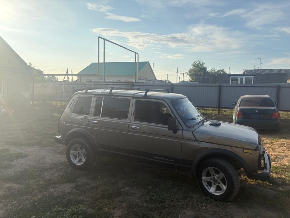 Продам Ниву 21310