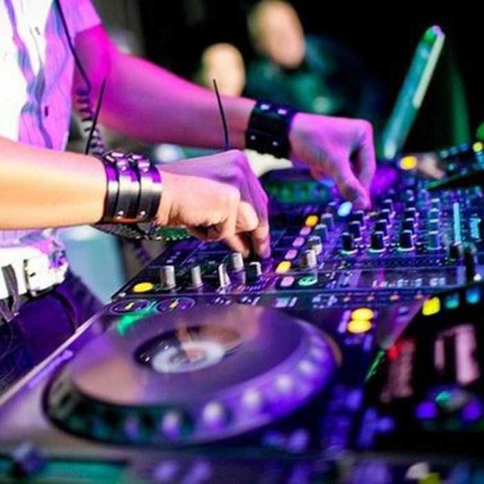 Ведущий. Dj звуковая аппаратура