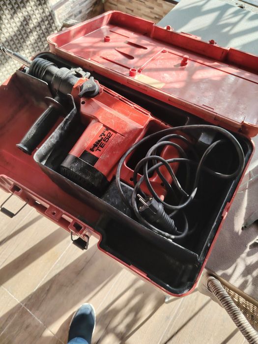 Ciocan rotopercutor Hilti